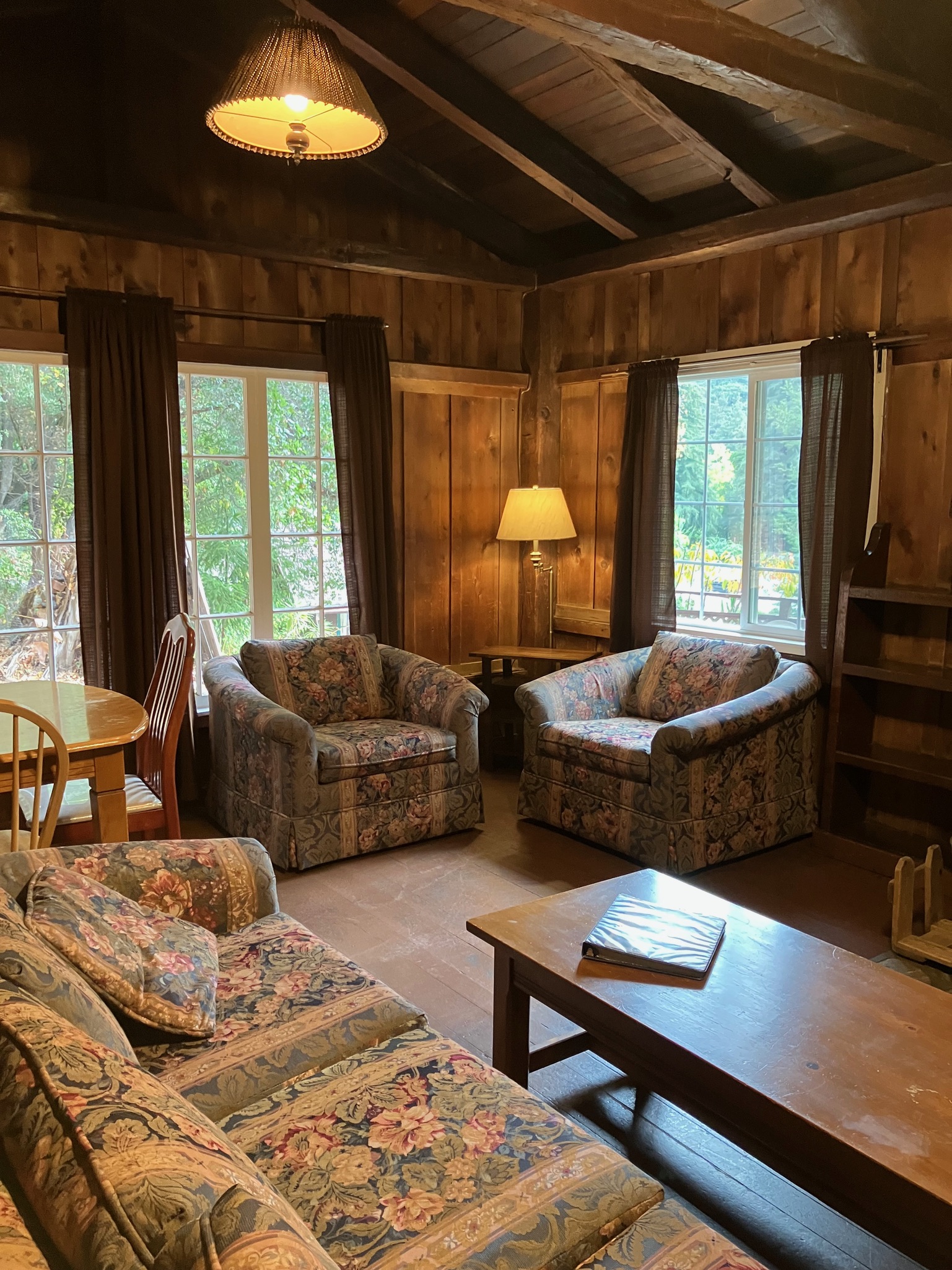 Ripplewood-Resort-Hotel-Big-Sur-Cabin-15-1