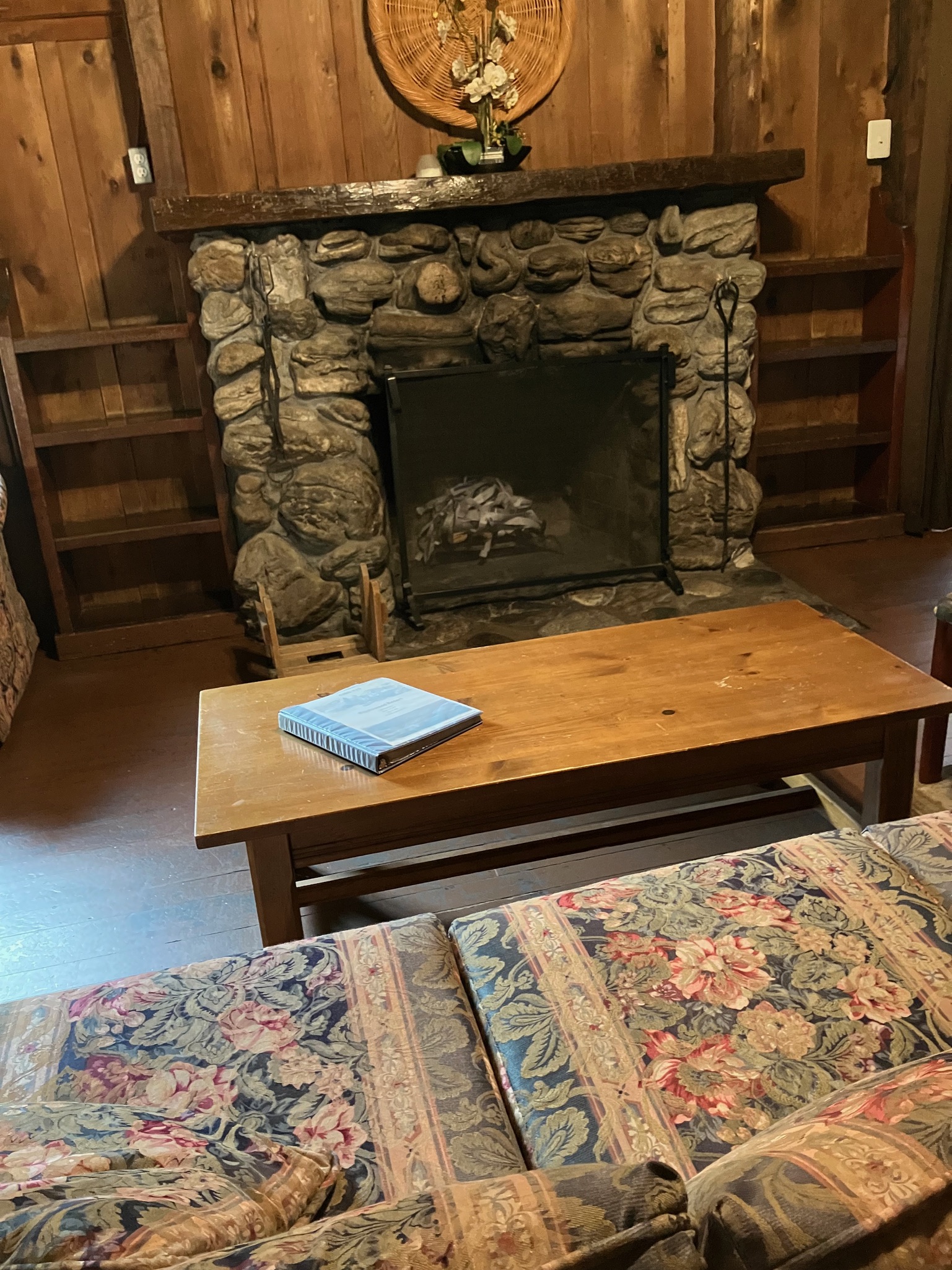 Ripplewood-Resort-Hotel-Big-Sur-Cabin-15-5